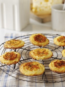 White Stilton with Mango and Ginger savoury biscuits